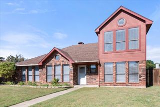 2094 Amber Court, Lewisville, TX 75067