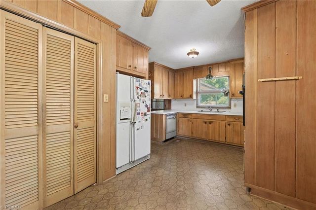 654 Runningbrook Lane, Rural Hall, NC 27045