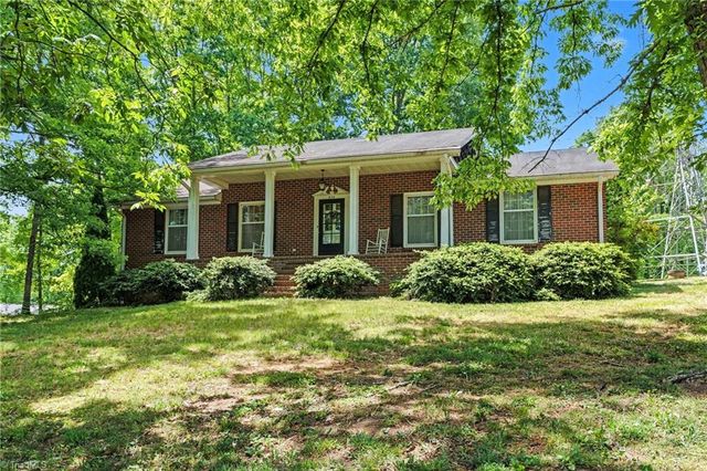654 Runningbrook Lane, Rural Hall, NC 27045