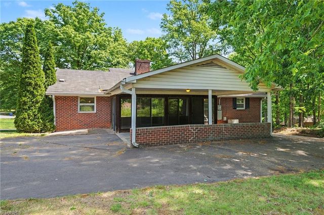 654 Runningbrook Lane, Rural Hall, NC 27045