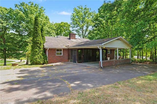 654 Runningbrook Lane, Rural Hall, NC 27045
