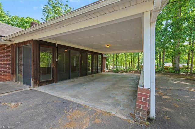 654 Runningbrook Lane, Rural Hall, NC 27045