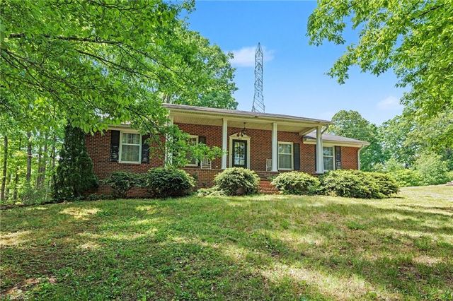 654 Runningbrook Lane, Rural Hall, NC 27045