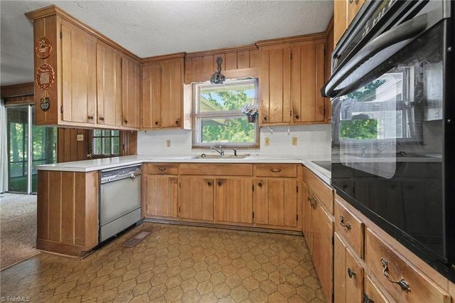 654 Runningbrook Lane, Rural Hall, NC 27045