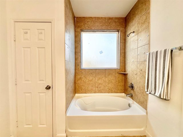 11218 Beverley Park Street, Sugar Land, TX 77498