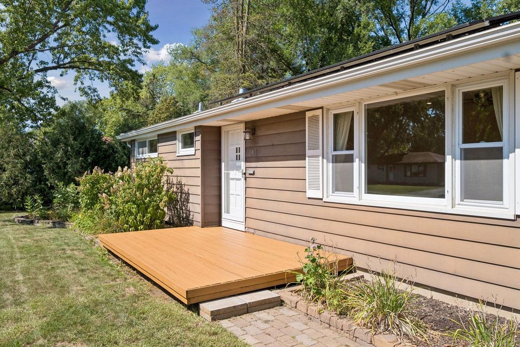 2400 W 110th Street, Bloomington, MN 55431 — photo 2