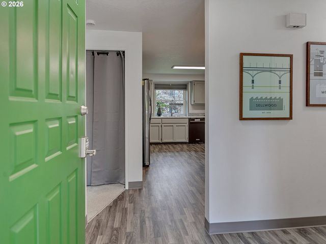 8520 Sw MONTICELLO St, Beaverton, OR 97008