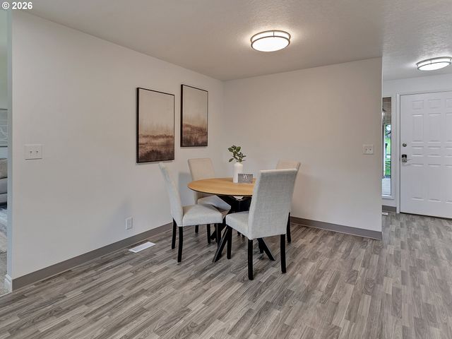 8520 Sw MONTICELLO St, Beaverton, OR 97008