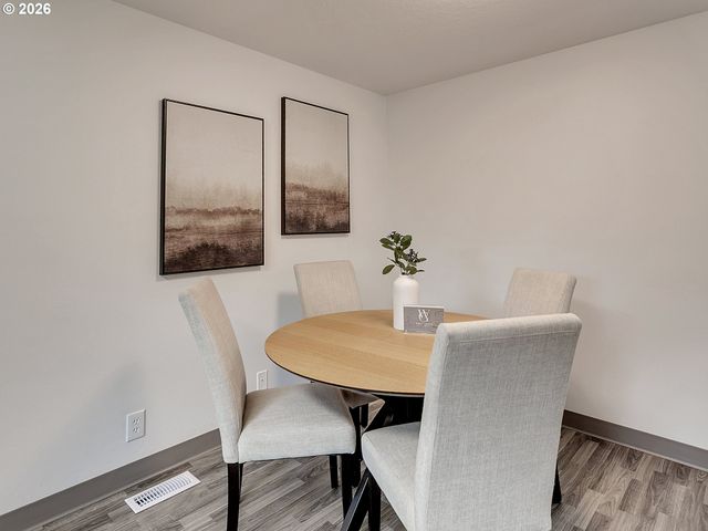 8520 Sw MONTICELLO St, Beaverton, OR 97008