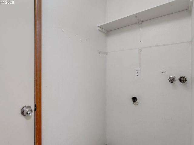 8520 Sw MONTICELLO St, Beaverton, OR 97008