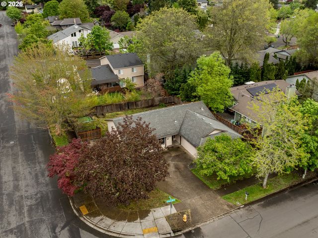 8520 Sw MONTICELLO St, Beaverton, OR 97008