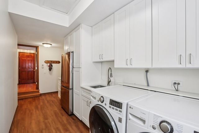 690 Dunhill Drive, Buffalo Grove, IL 60089