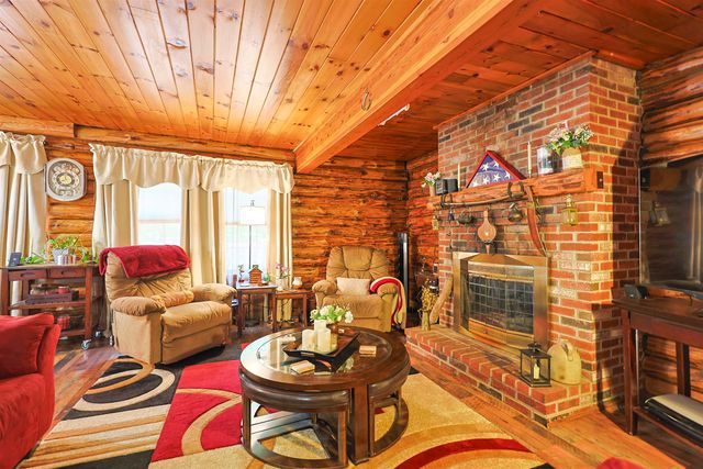 77 Bow Street, Northwood, NH 03261