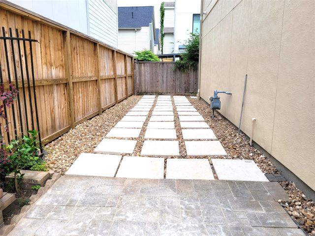 1508 Fowler Street, Houston, TX 77007