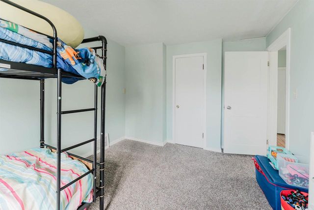 903 SMITH STREET, New London, WI 54961