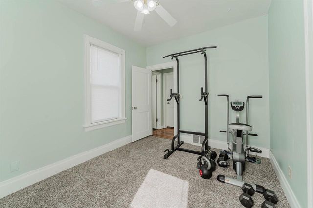 903 SMITH STREET, New London, WI 54961