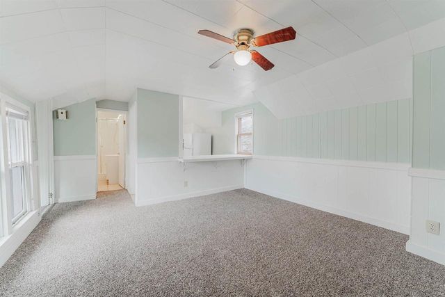 903 SMITH STREET, New London, WI 54961