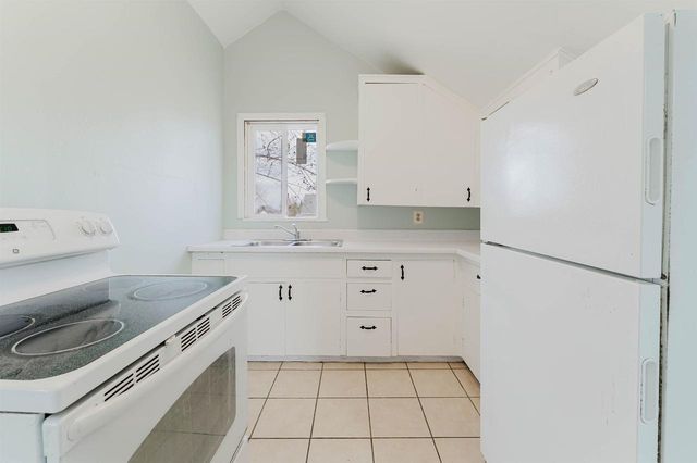 903 SMITH STREET, New London, WI 54961