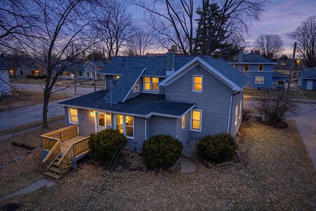 903 SMITH STREET, New London, WI 54961