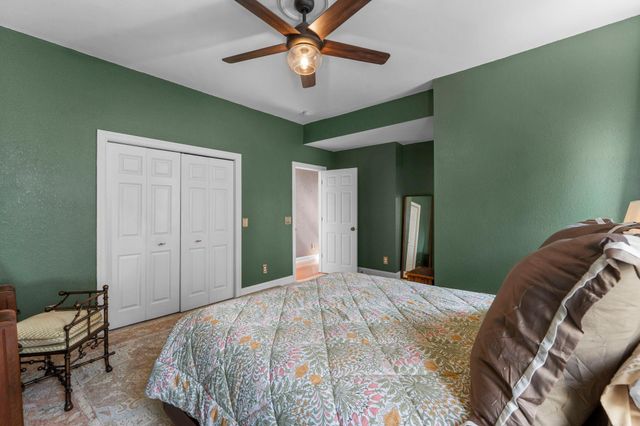 2439 Park Avenue F, Minneapolis, MN 55404