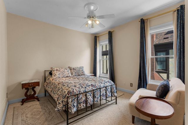2439 Park Avenue F, Minneapolis, MN 55404