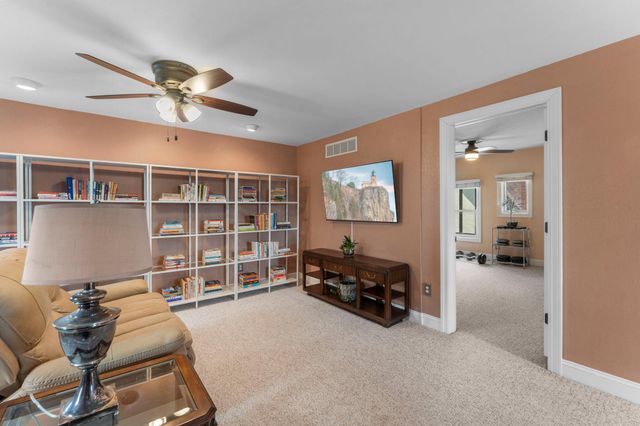 2439 Park Avenue F, Minneapolis, MN 55404