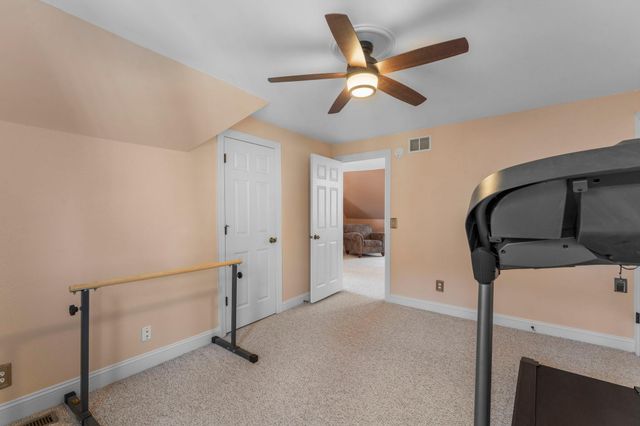 2439 Park Avenue F, Minneapolis, MN 55404