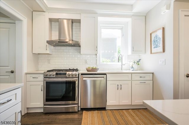 51 Gray St, Montclair Twp., NJ 07042