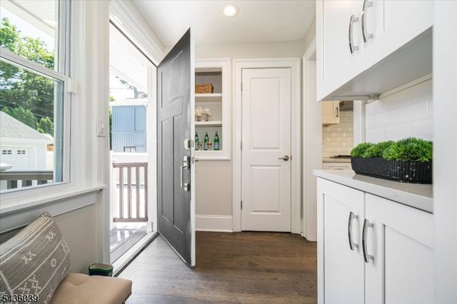 51 Gray St, Montclair Twp., NJ 07042