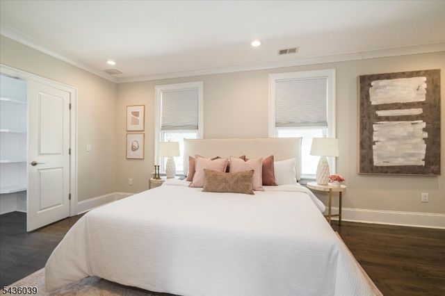 51 Gray St, Montclair Twp., NJ 07042