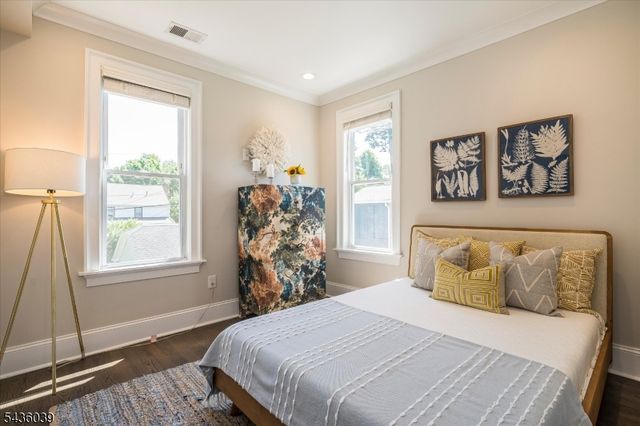 51 Gray St, Montclair Twp., NJ 07042
