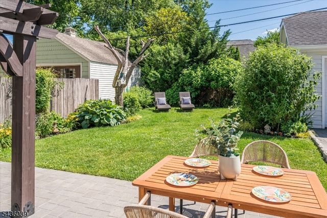 51 Gray St, Montclair Twp., NJ 07042