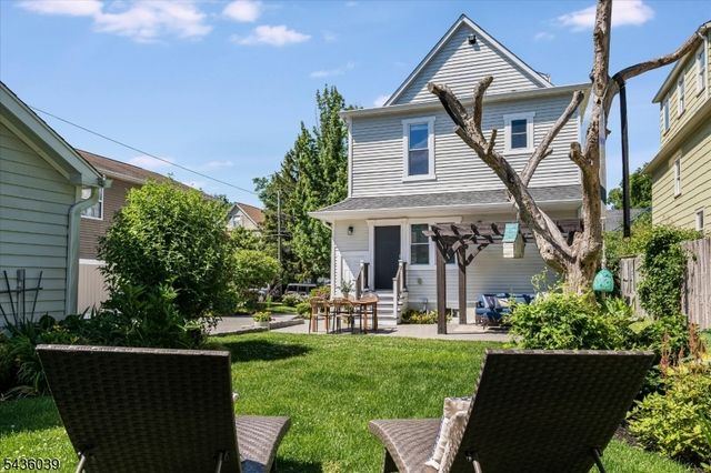 51 Gray St, Montclair Twp., NJ 07042