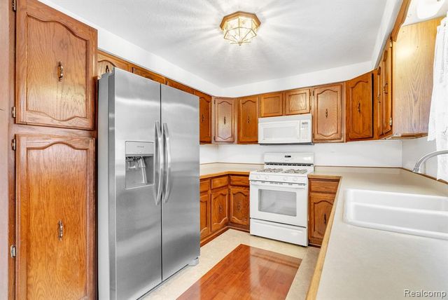 2650 Alger Road, Port Huron, MI 48060