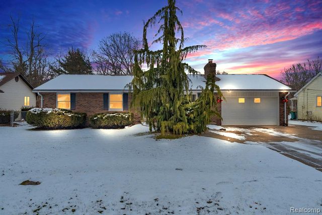 2650 Alger Road, Port Huron, MI 48060