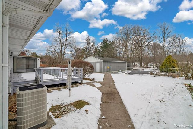 2650 Alger Road, Port Huron, MI 48060