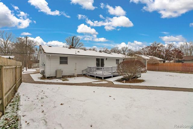 2650 Alger Road, Port Huron, MI 48060