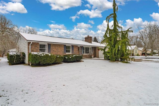 2650 Alger Road, Port Huron, MI 48060