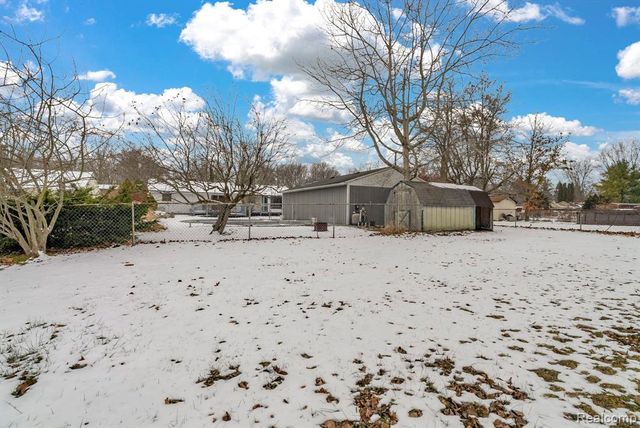 2650 Alger Road, Port Huron, MI 48060