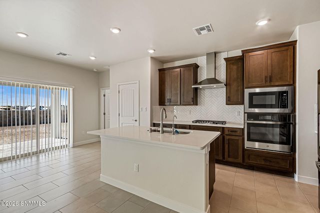 7333 Ultramarine Road, Las Cruces, NM 88012