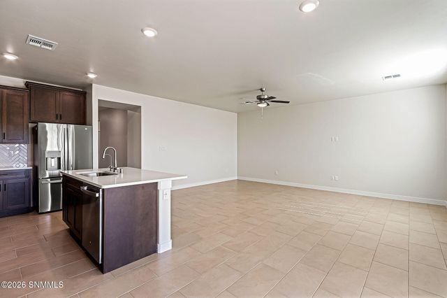 7333 Ultramarine Road, Las Cruces, NM 88012