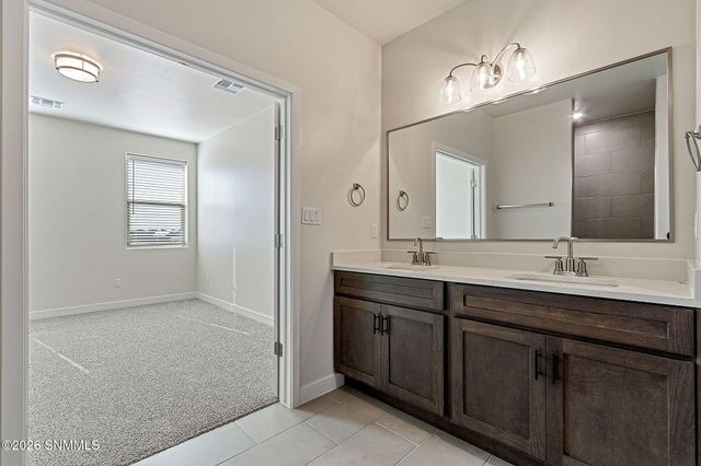 7333 Ultramarine Road, Las Cruces, NM 88012