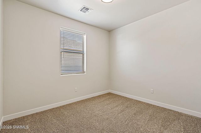 7333 Ultramarine Road, Las Cruces, NM 88012