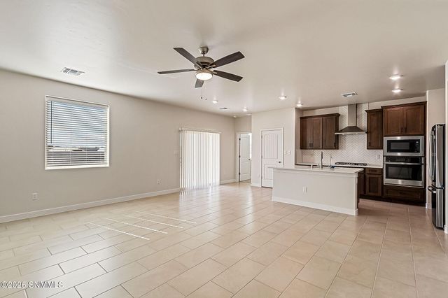 7333 Ultramarine Road, Las Cruces, NM 88012