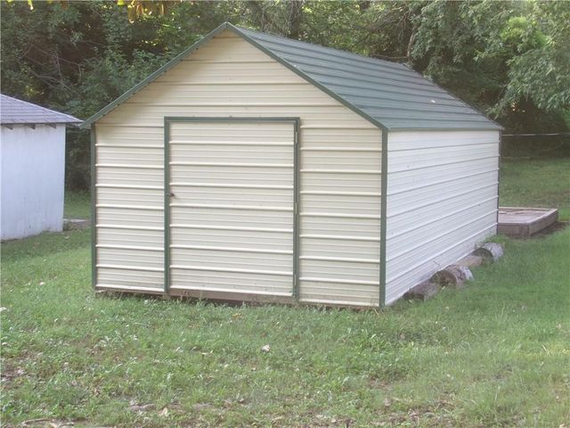 401 N Prairie Street, Yates Center, KS 66783