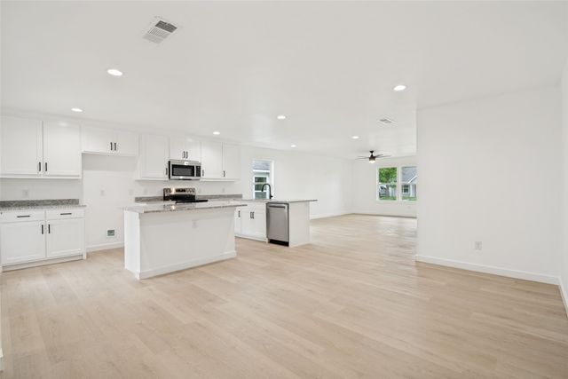 299 Stallings Street, Terrell, TX 75160