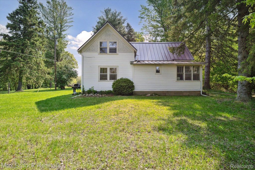 67 SUUPPI Drive, Mayfield Township, MI 48446