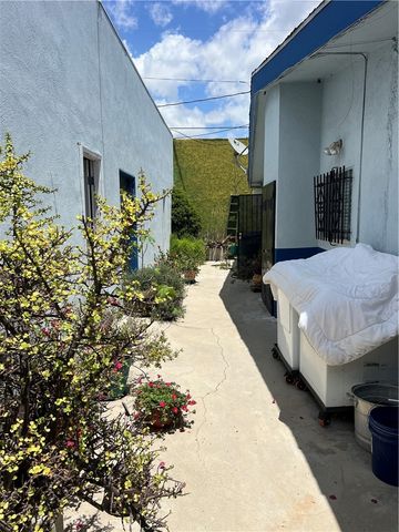 13175 Blvd. Paramount, South Gate, CA 90280