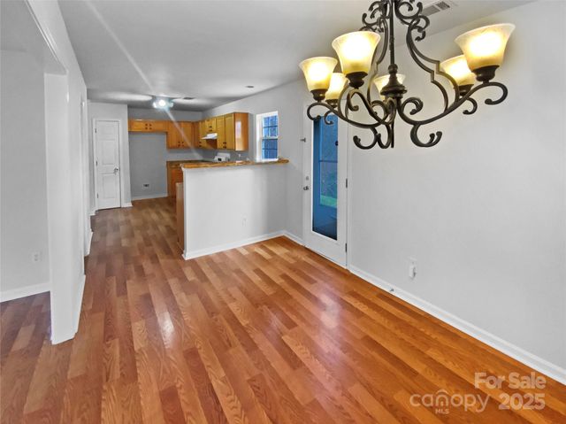 2134 Cindy Creek Lane, Charlotte, NC 28216