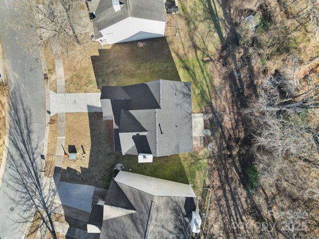 2134 Cindy Creek Lane, Charlotte, NC 28216